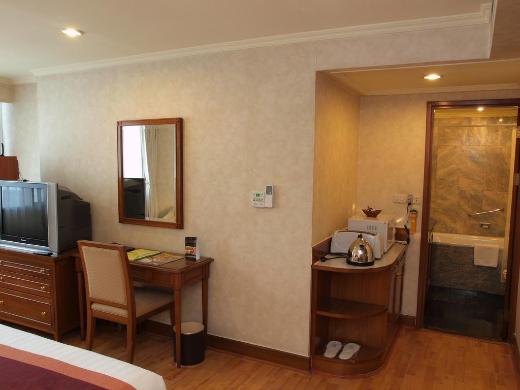Rembrandt Suites Banguecoque Exterior foto