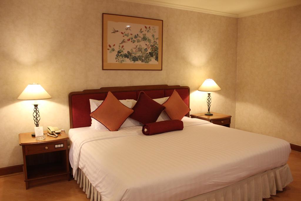 Rembrandt Suites Banguecoque Exterior foto