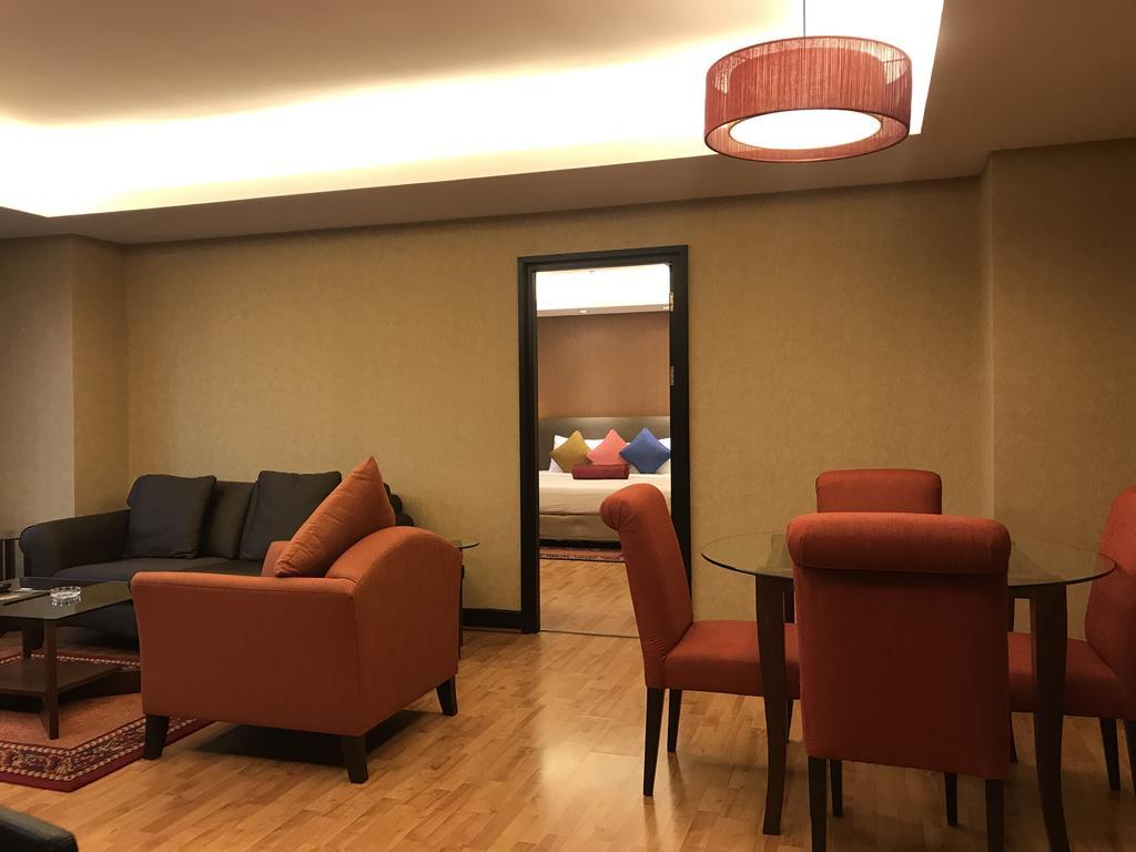 Rembrandt Suites Banguecoque Exterior foto